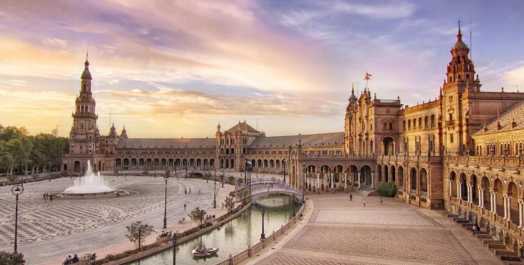 Magnifico Apartamento Tipo Duplex En Triana Sevilla Eksteriør billede